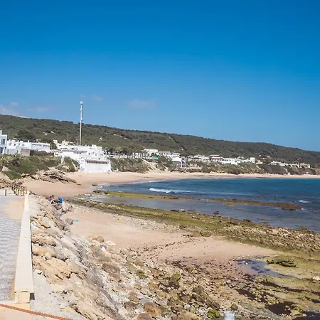 Apartamento Renovado Con Piscina, Garaje Y Vistas, Frente A La Playa De Caños De Meca. *